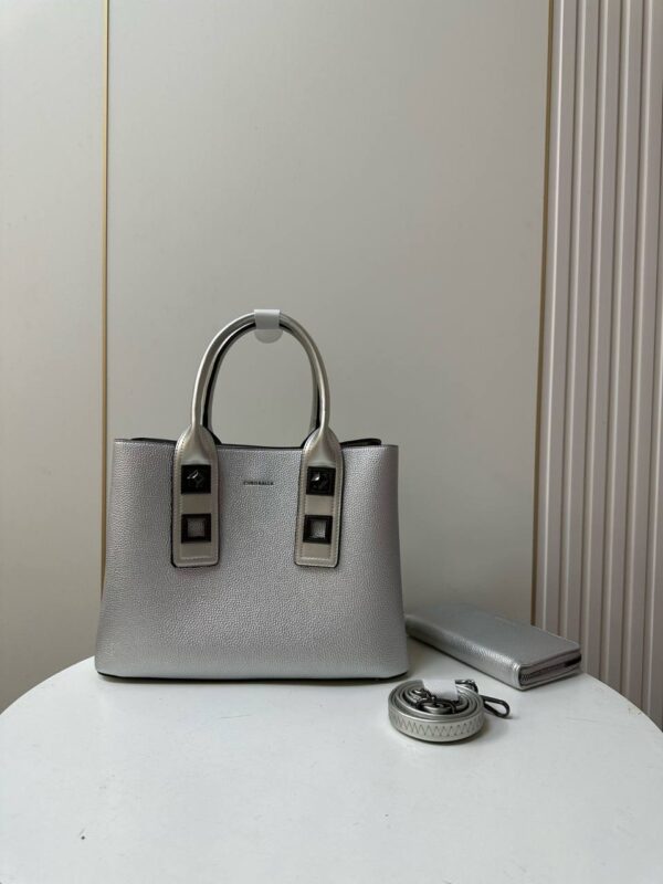 Sophisticated Handbag, Matches Any Outfit - Image 4